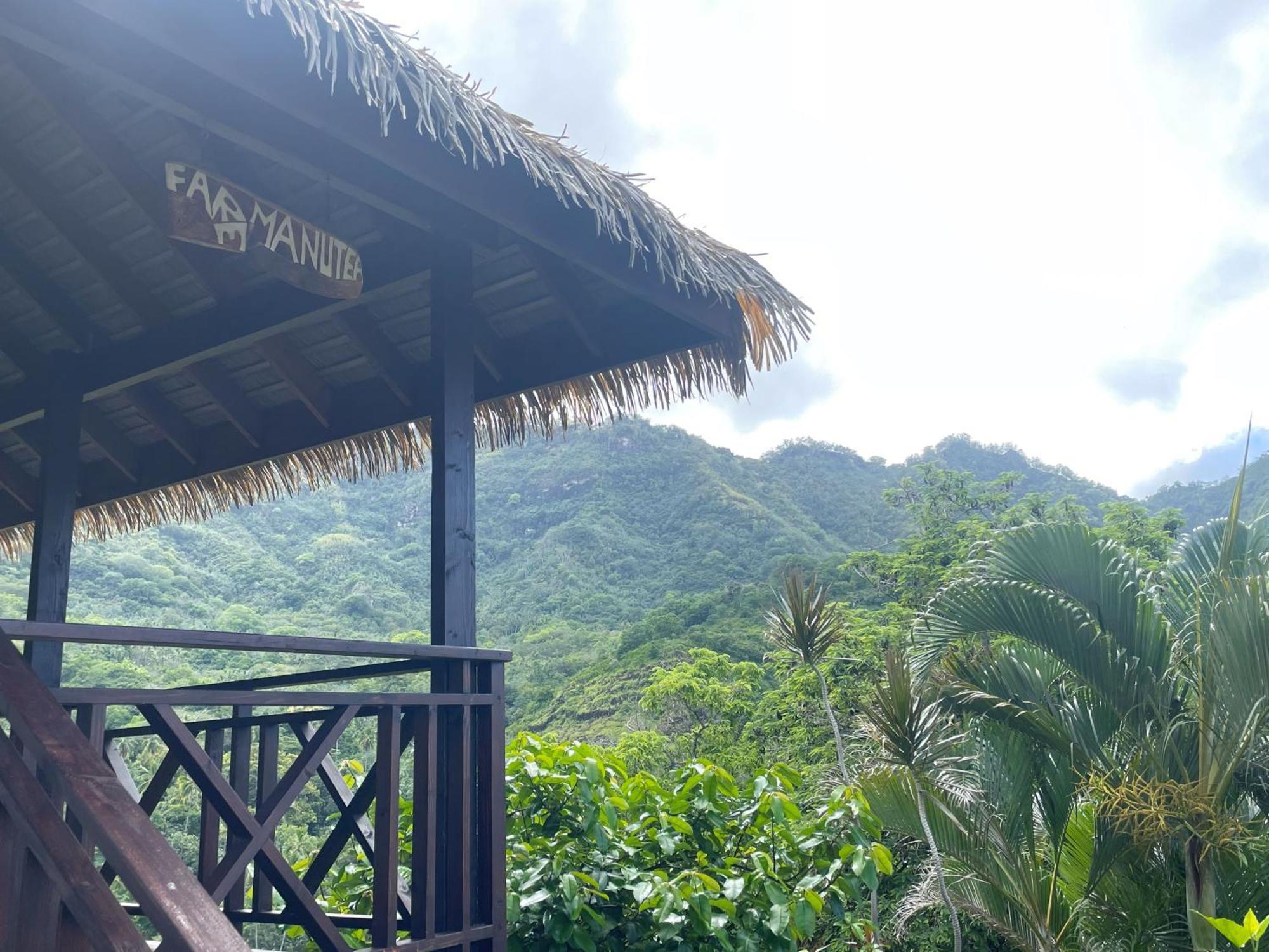 Fare Manutea Hotel Nuku Hiva Exterior foto